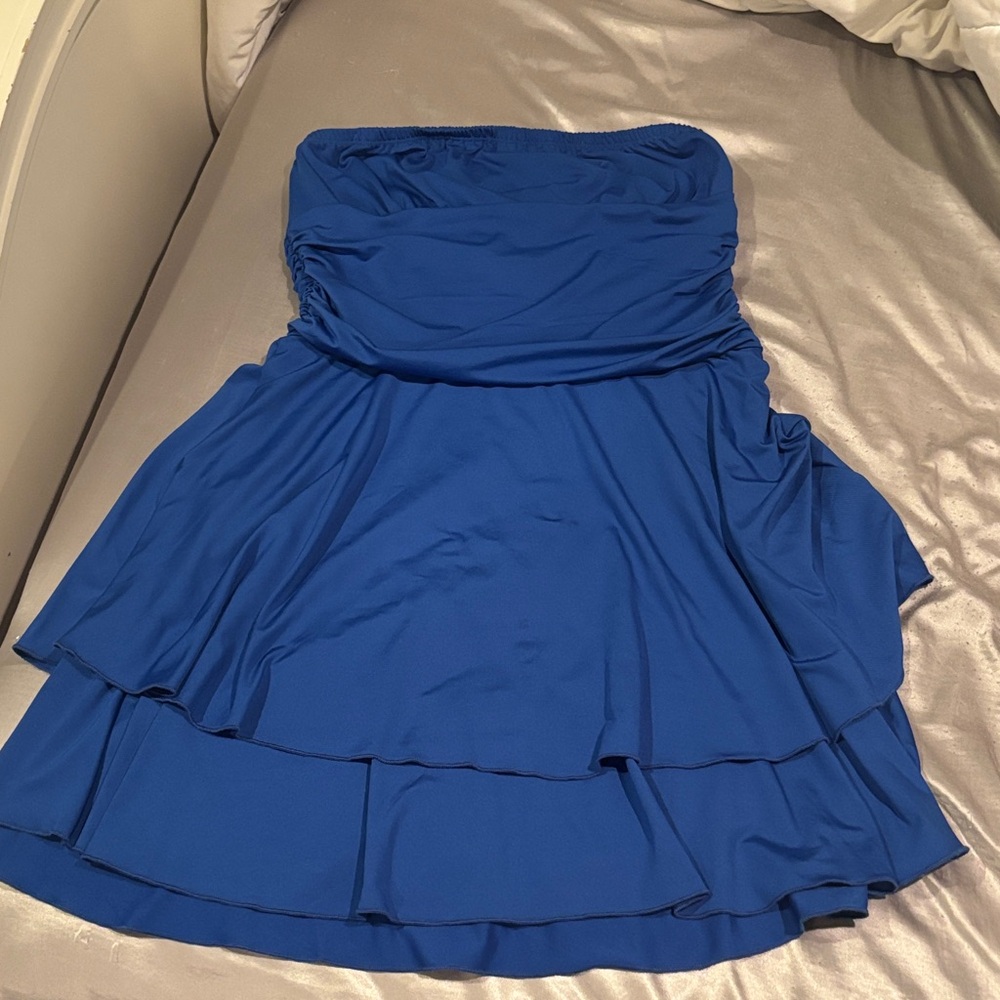 Elegant Blue Strapless Dress